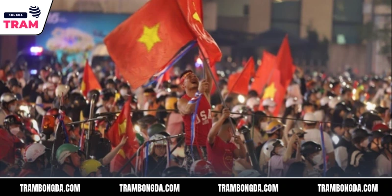 Tuyền Văn Hóa Là Ai? Phân Tích Chiến Thuật Khiến Fan Mê Mẩn 3 Đời sống cá nhân thú vị của bình luận viên Tuyền