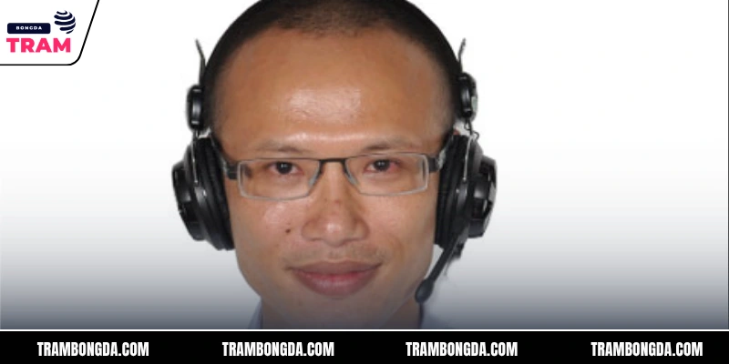 BLV Thiên Lôi - Người Mang Đến Nhận Định Cực Chuẩn Từng Phút 2 Phòng bình luận hiện đại với màn hình lớn